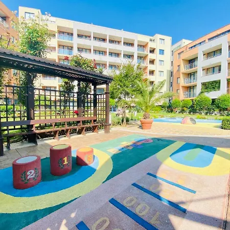 شقة Family Apartment In Trakia Complex *